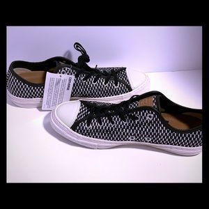 NWT ConverseChuckTaylor All Star Premium Ox 8M/10W